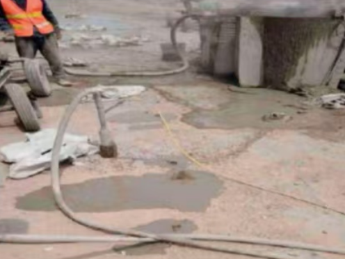 民和水泥混凝土路面板底注浆技术 路面脱空注浆整治方案